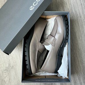 ECCO Modtray Penny Loafer Size: 9-9.5 US Color: Taupe